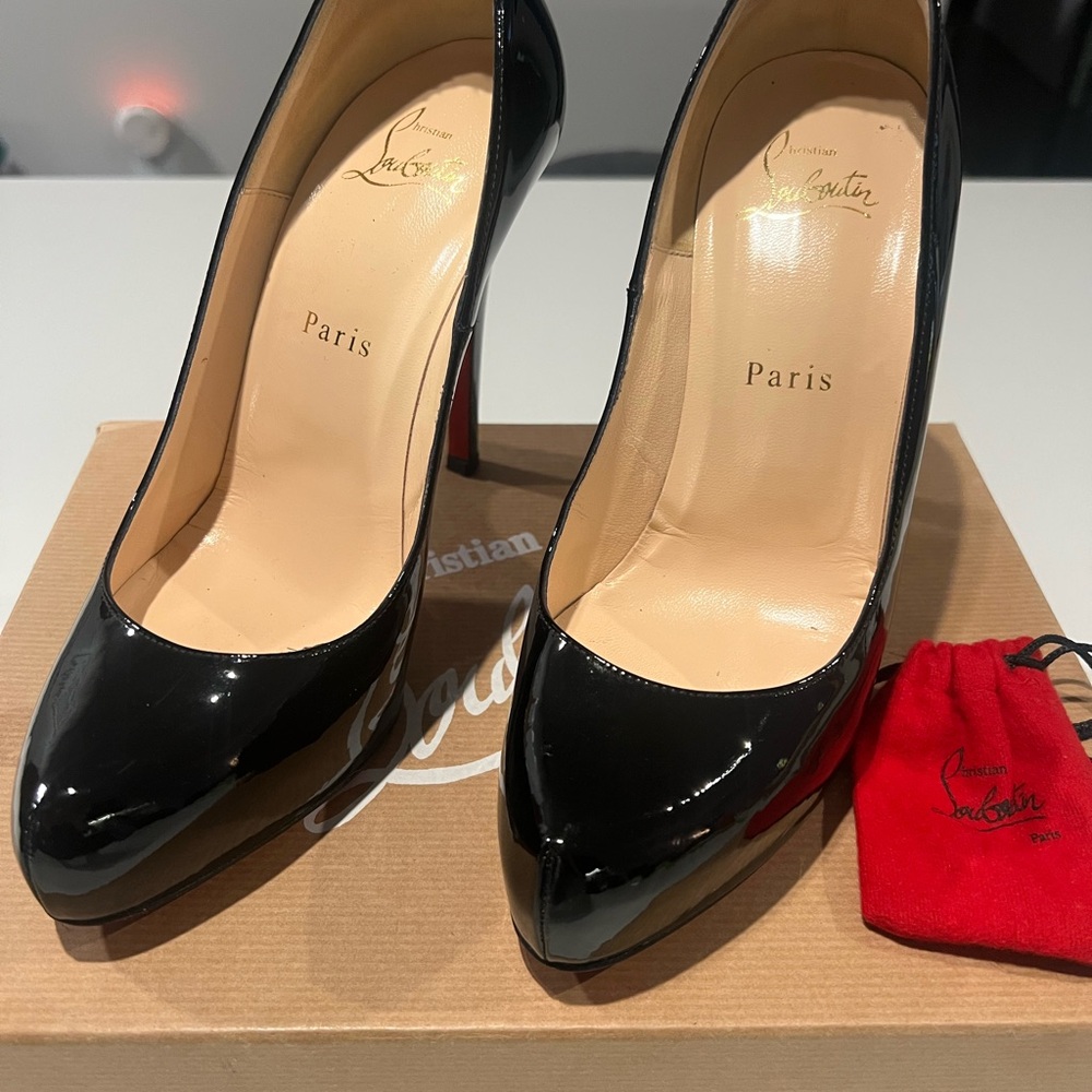 Christian Louboutin Black Patent Leather Pointed Toe Pumps with Red Soles